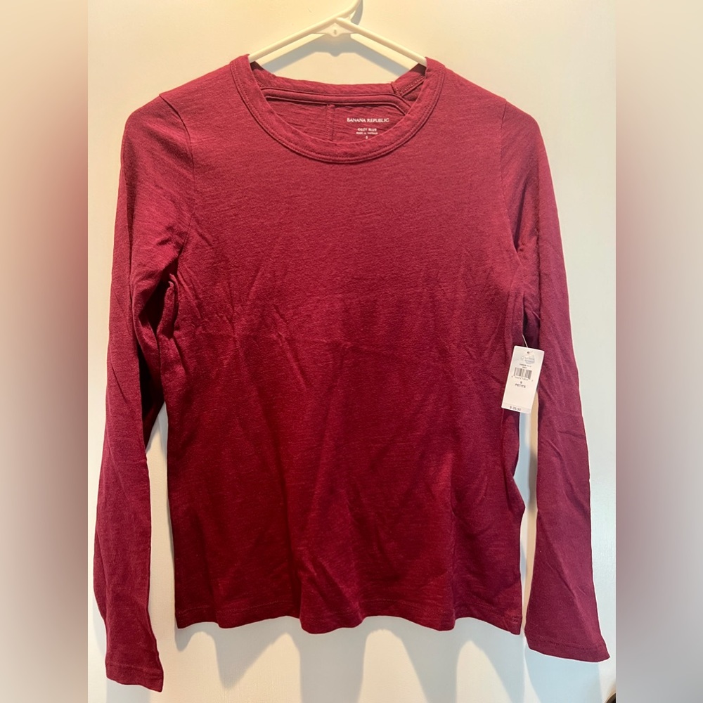 Banana Republic Cozy Slub Long sleeves t-shirt burgundy Small Petite